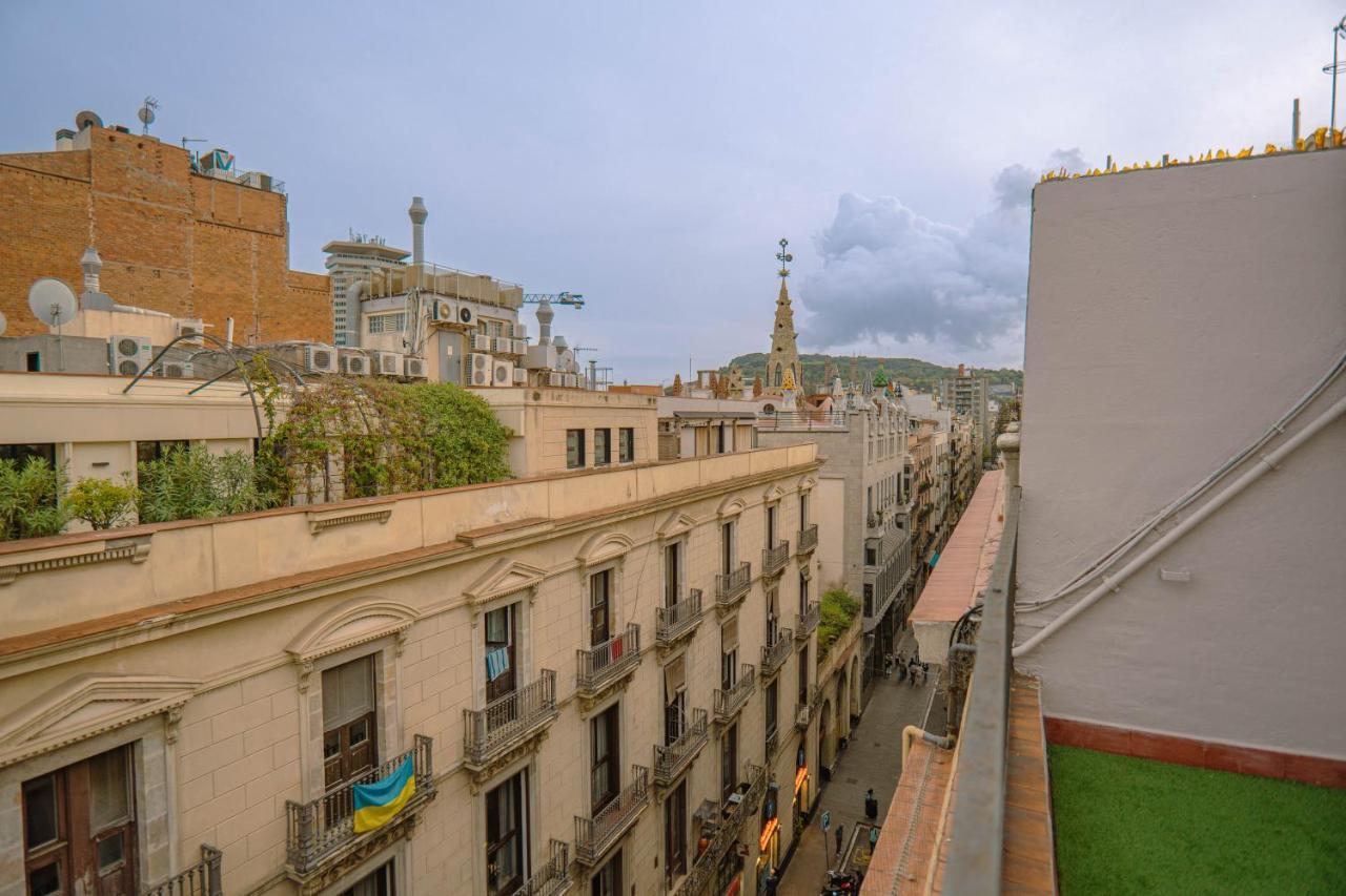Smartr Barcelona Ramblas Bagian luar foto